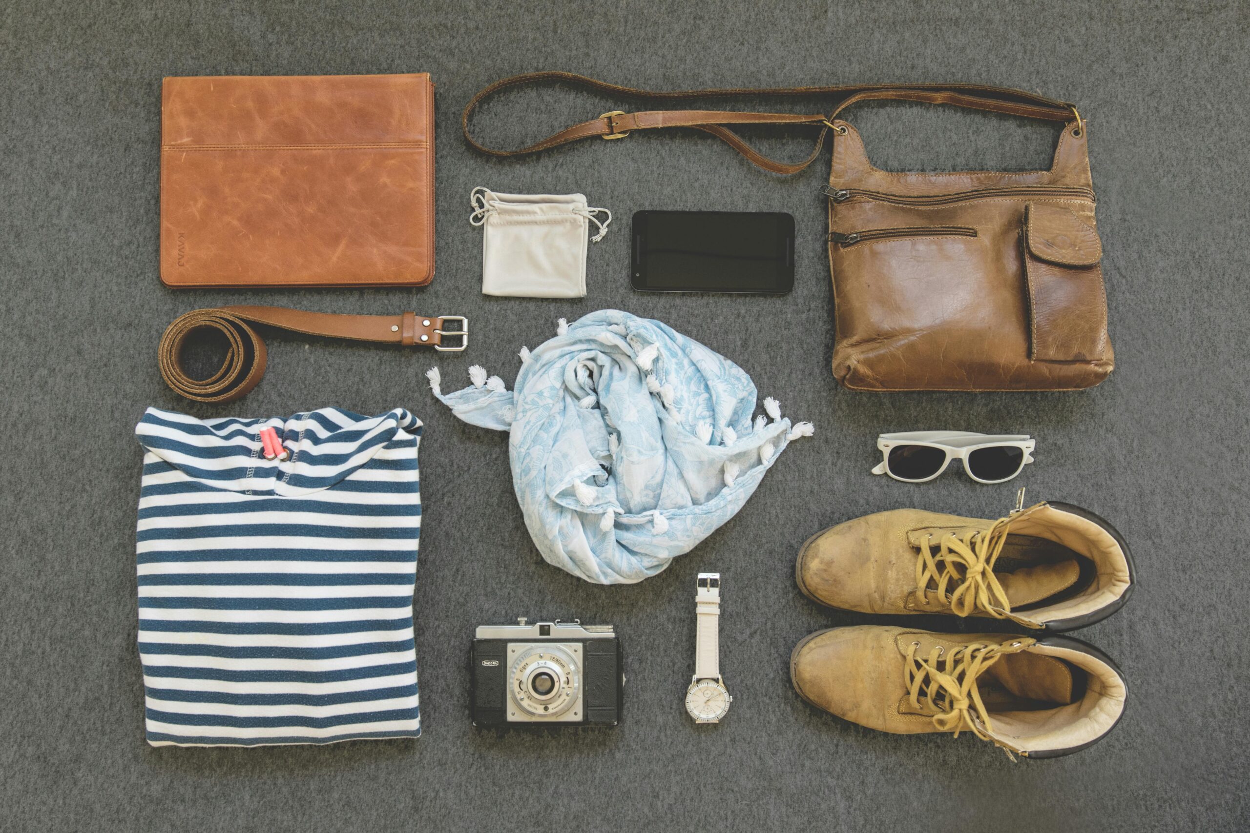 How to Pack Clothes Without Wrinkling 